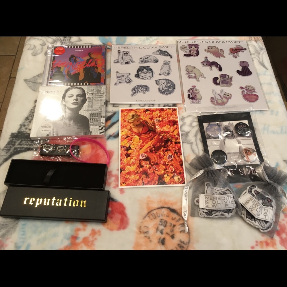 Taylor Swift Bundle